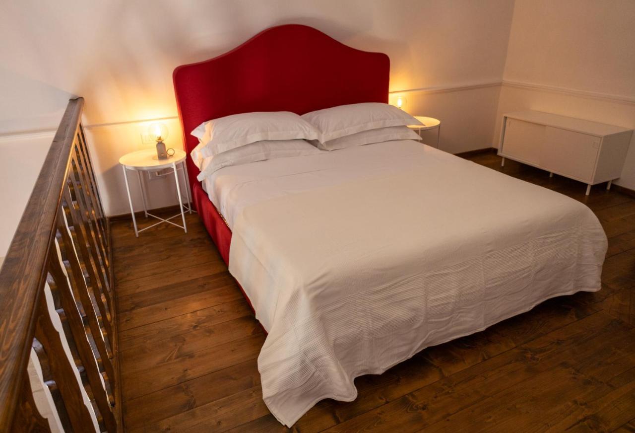 Palazzo Della Contessa - Suites & Breakfast Lecce Zewnętrze zdjęcie