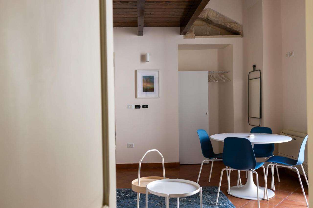 Palazzo Della Contessa - Suites & Breakfast Lecce Zewnętrze zdjęcie