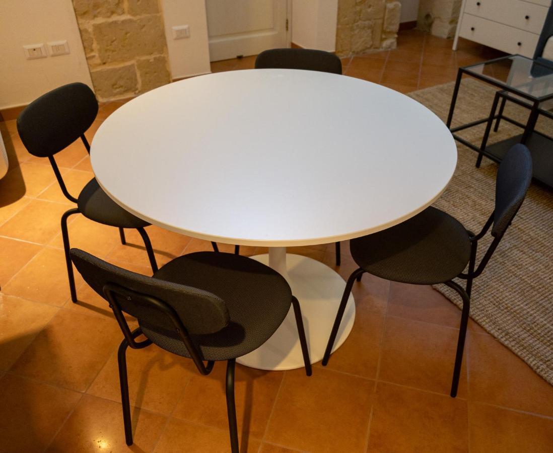 Palazzo Della Contessa - Suites & Breakfast Lecce Zewnętrze zdjęcie