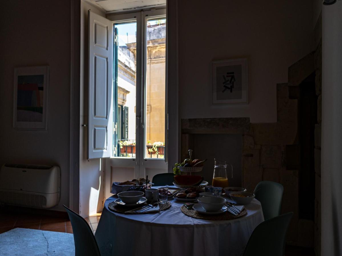 Palazzo Della Contessa - Suites & Breakfast Lecce Zewnętrze zdjęcie