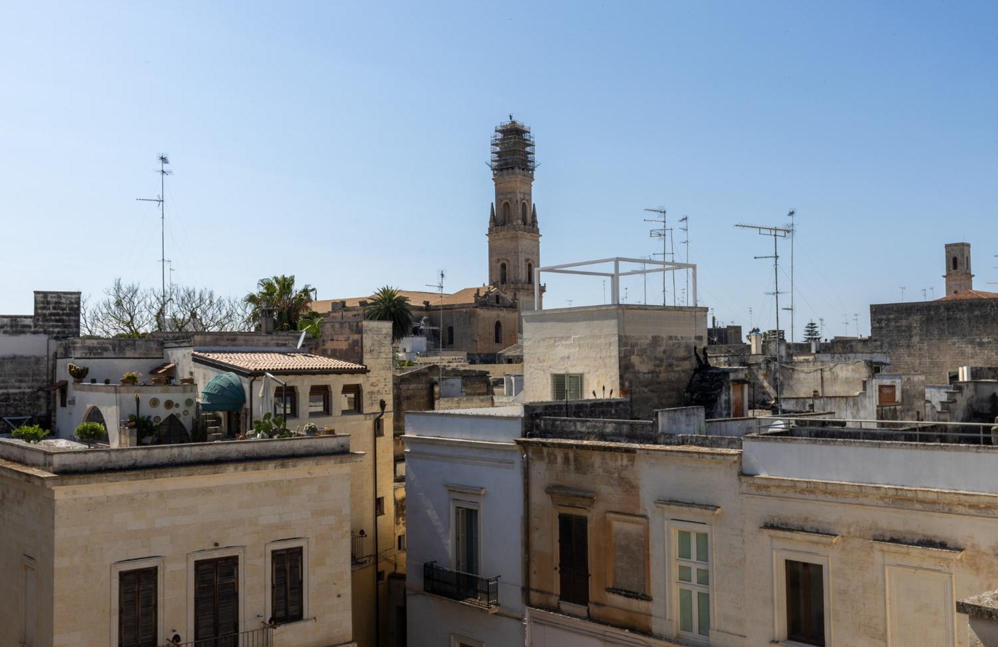 Palazzo Della Contessa - Suites & Breakfast Lecce Zewnętrze zdjęcie